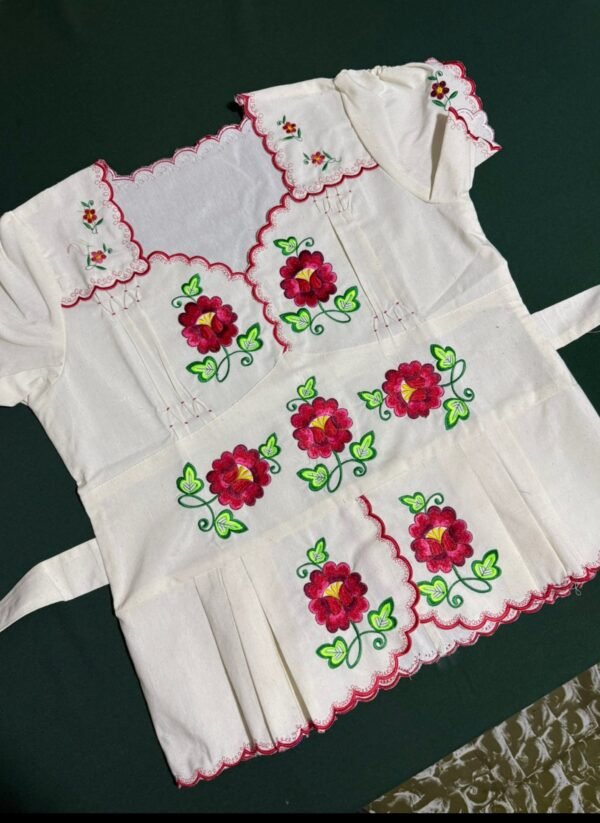 2025/01/1000578916.jpg Blusa